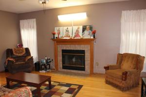 1500 Raspberry Run Dr, Columbus, OH 43204 photo 4