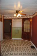 386 E Franklin St, Circleville, OH 43113 photo 19