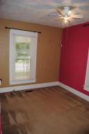 386 E Franklin St, Circleville, OH 43113 photo 12