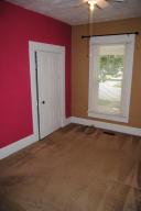 386 E Franklin St, Circleville, OH 43113 photo 13
