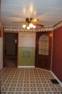 386 E Franklin St, Circleville, OH 43113 photo 18