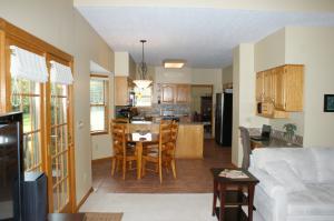 7815 Brandonway Dr, Dublin, OH 43017 photo 4