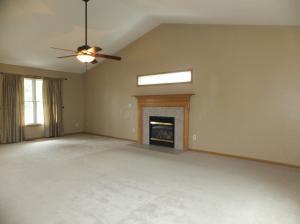 372 Cobblestone Dr, Delaware, OH 43015 photo 5