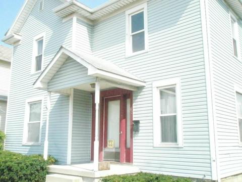 621 E Main St, Lancaster, OH 43130 photo 2