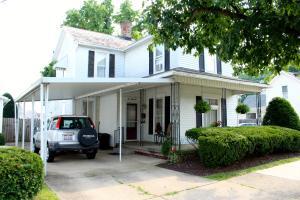 656 E Wheeling St, Lancaster, OH 43130 photo 1