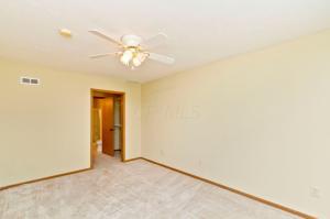 6022 Warbling Ln, Westerville, OH 43081 photo 17