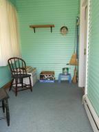 489 E Franklin St, Circleville, OH 43113 photo 11