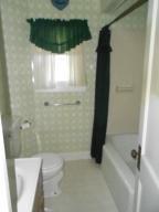 489 E Franklin St, Circleville, OH 43113 photo 7