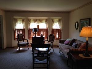 578 Lynwood Ln, Lancaster, OH 43130 photo 2