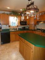 352 E Mill St, Circleville, OH 43113 photo 17