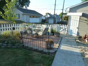352 E Mill St, Circleville, OH 43113 photo 8
