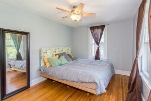 570 E Weber Rd, Columbus, OH 43202 photo 16