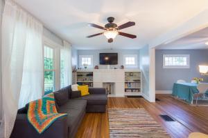 570 E Weber Rd, Columbus, OH 43202 photo 5