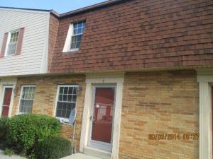 5726 Beechcroft Rd #E, Columbus, OH 43229 photo 1