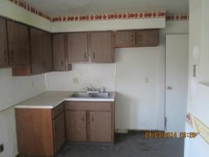 5726 Beechcroft Rd #E, Columbus, OH 43229 photo 5