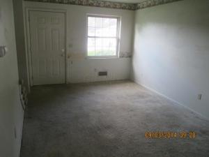 5726 Beechcroft Rd #E, Columbus, OH 43229 photo 3