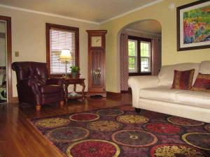 550 E Torrence Rd, Columbus, OH 43214 photo 2