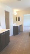 70 Delaware Dr, Delaware, OH 43015 photo 5