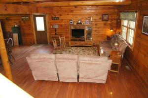 393 Roe Ln, Kingston, OH 45644 photo 1