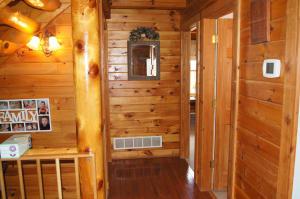 393 Roe Ln, Kingston, OH 45644 photo 9