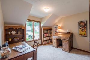 217 Paddock Cir E, Powell, OH 43065 photo 5