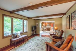 217 Paddock Cir E, Powell, OH 43065 photo 12