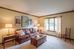 217 Paddock Cir E, Powell, OH 43065 photo 13