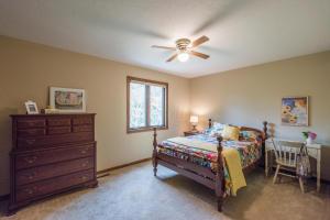 217 Paddock Cir E, Powell, OH 43065 photo 20