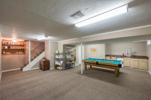217 Paddock Cir E, Powell, OH 43065 photo 25