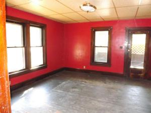 838 N Walnut St, Logan, OH 43138 photo 3
