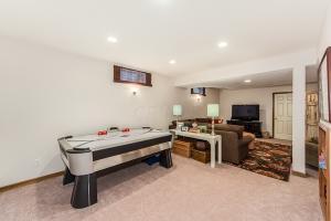 393 Ashmoore Cir E, Powell, OH 43065 photo 24