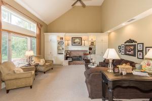 393 Ashmoore Cir E, Powell, OH 43065 photo 10