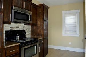 306 E Mithoff St, Columbus, OH 43206 photo 3