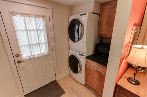 370 Walhalla Rd, Columbus, OH 43202 photo 17