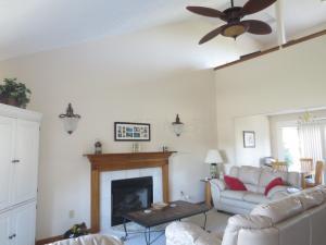 359 Wyncroft Ct, Pataskala, OH 43062 photo 4