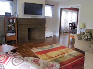 318 E Moler St, Columbus, OH 43207 photo 2