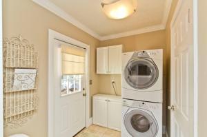35 E Longview Ave, Columbus, OH 43202 photo 13