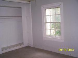 338 E Main St, Circleville, OH 43113 photo 7