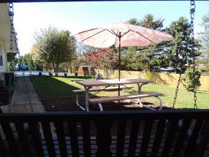 28512 Chieftain Dr, Logan, OH 43138 photo 8