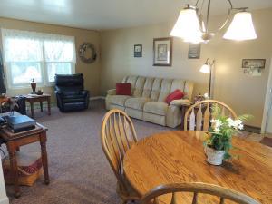 28512 Chieftain Dr, Logan, OH 43138 photo 15