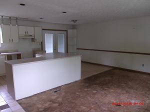 3006 Upton Rd E, Columbus, OH 43232 photo 2