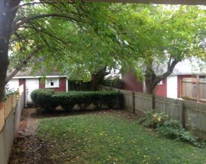 293 E Mithoff St, Columbus, OH 43206 photo 2
