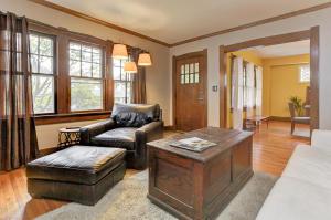 194 E Longview Ave, Columbus, OH 43202 photo 3