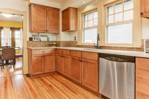 194 E Longview Ave, Columbus, OH 43202 photo 7