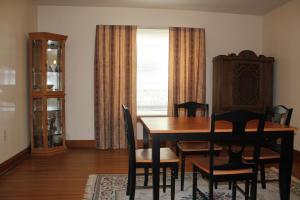 202 Eldon Ave, Columbus, OH 43204 photo 4