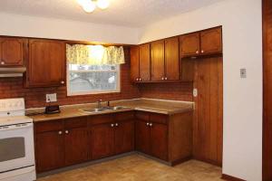 357 Smith Rd, Columbus, OH 43228 photo 11