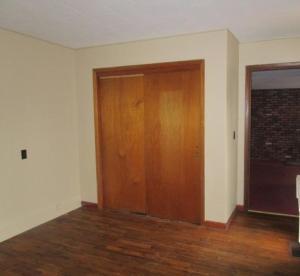 71 E Columbus St, Lithopolis, OH 43136 photo 4