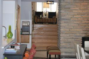 2795 E Broad St, Bexley, OH 43209 photo 3
