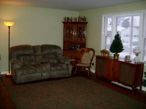 311 E Monroe St, Baltimore, OH 43105 photo 2