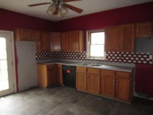 558 E Chestnut St, Lancaster, OH 43130 photo 3